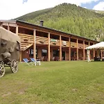 Hotel La Tresenda And Mountain Farm