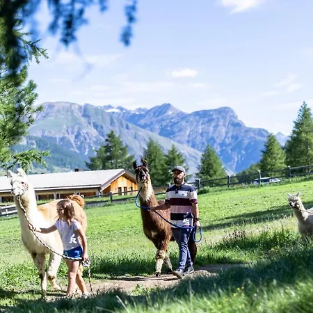 La Tresenda And Mountain Farm